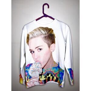 RARE Official Miley Cyrus Bangerz Tour 2014 Crewneck Sweatshirt